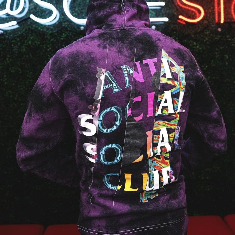 Antisocial Social Club | Dissociative Hoodie in tie-dye purple, size M